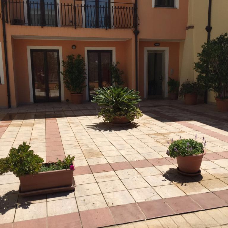 Bertolottu Residence Apartments Тортоли Экстерьер фото