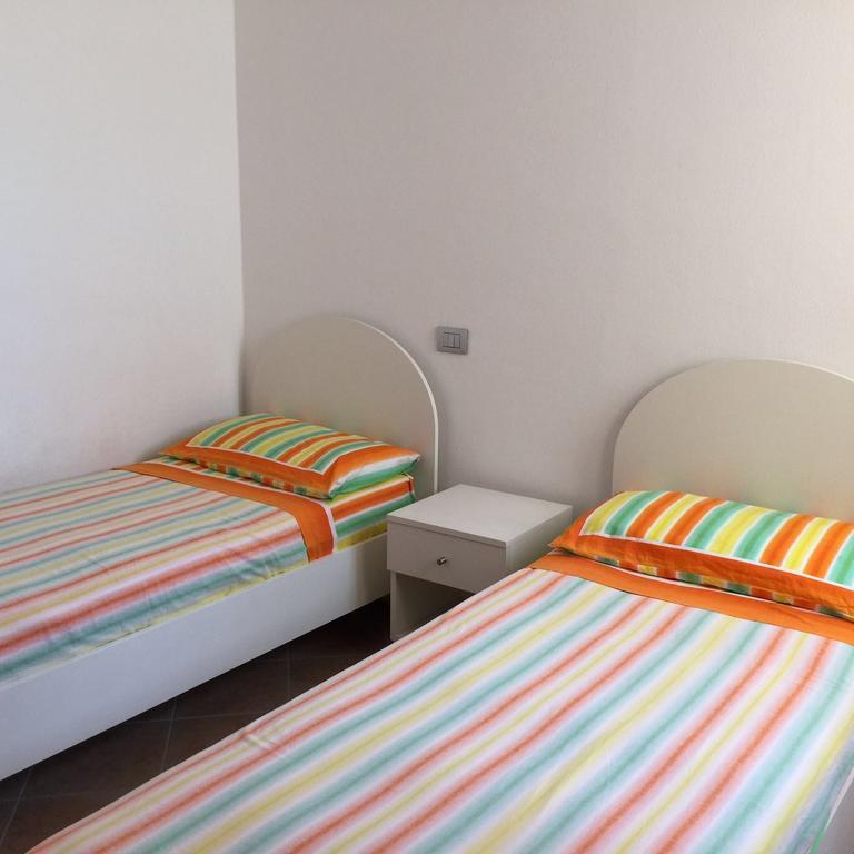 Bertolottu Residence Apartments Тортоли Экстерьер фото