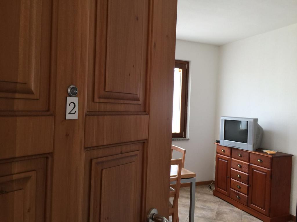 Bertolottu Residence Apartments Тортоли Экстерьер фото