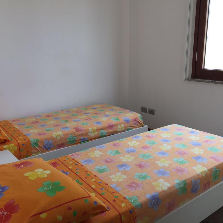 Bertolottu Residence Apartments Тортоли Экстерьер фото